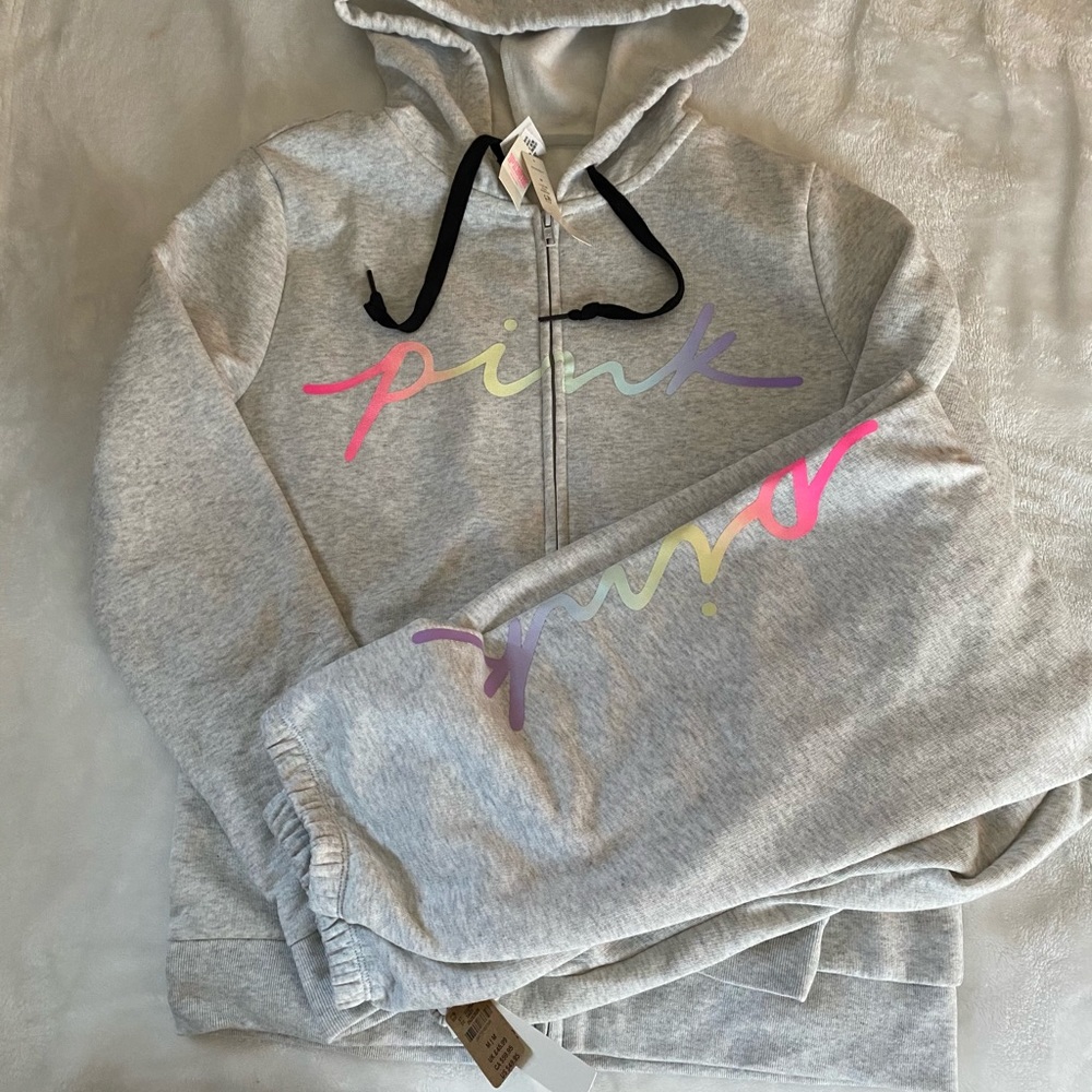!!SOLD!!! PINK• script set🦄